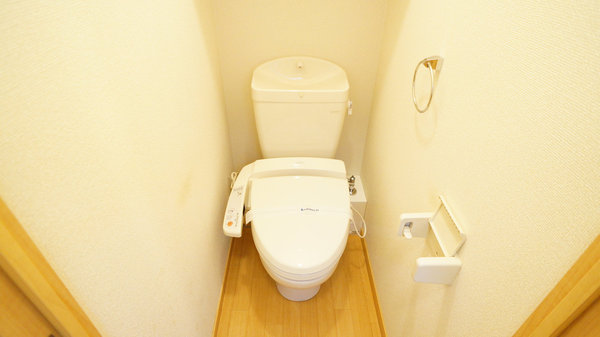 レオパレスフォンターナ老松　トイレ　