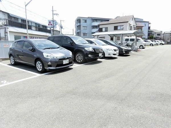 ビラコート南野　駐車場　駐車しやすい！