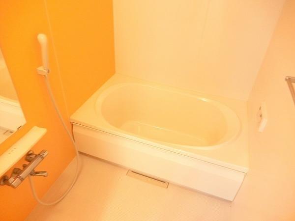 セントリビエ北野田Ｃ棟　バス　浴室乾燥機、追焚機能付の広々バスルーム！