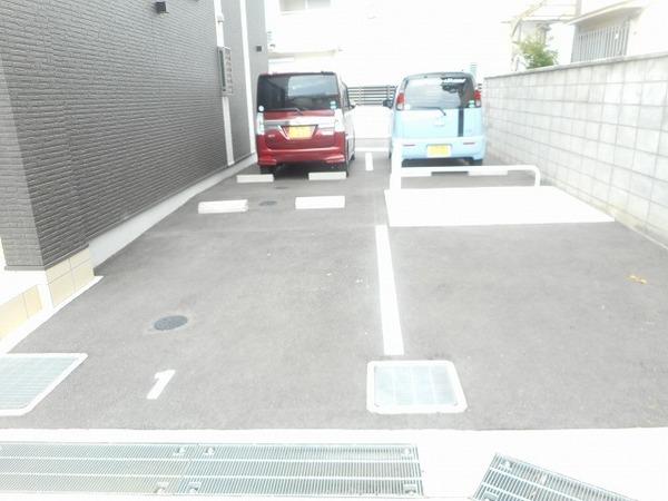ＫＩリバレンス　駐車場　駐車しやすい！