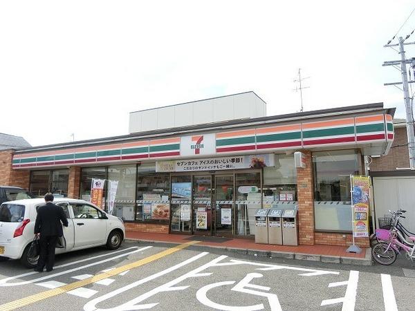 ＭａｉｓｏｎｄｅＥＭＹＵＡ　セブンイレブン堺三国ケ丘駅東店（コンビニ）／3073m　
