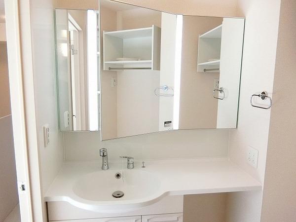 Ｃａｓａ　ＴＫＹ　洗面台・洗面所　大きな鏡のシャンプードレッサー！