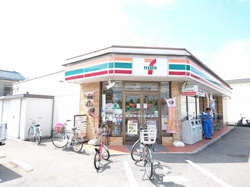 　セブンイレブン堺浜寺船尾町西店（コンビニ）／354m　