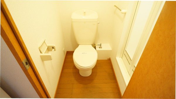 レオパレス上野芝　トイレ　