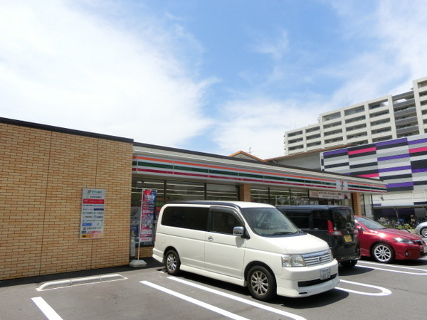 ヴィラージュ窪田　セブンイレブン堺蔵前町店（コンビニ）／841m　