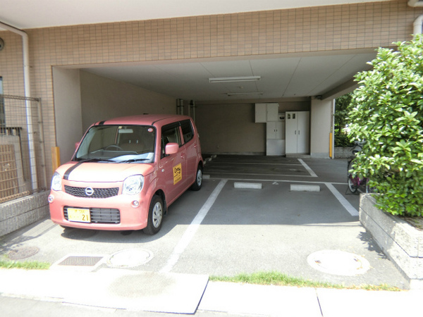 グロワール北花田　駐車場　