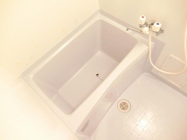 ヴィアーレ宿院　バス　キレイな浴室です！