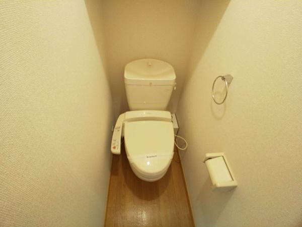 レオパレスアルミック３　トイレ　