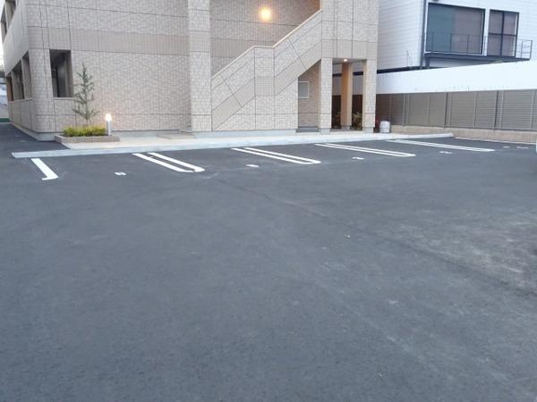 駐車場　駐車場！