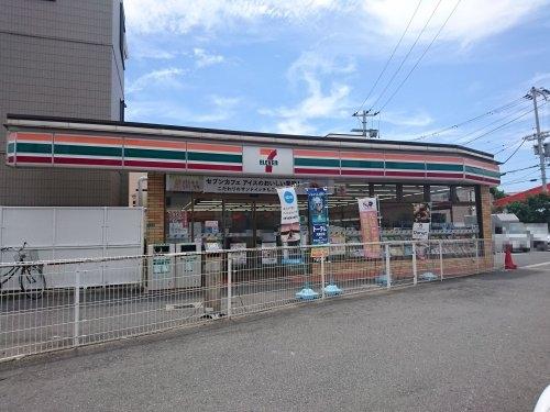 　セブンイレブン堺大浜中町3丁店（コンビニ）／171m　