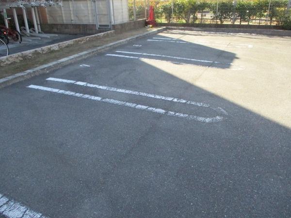 モアエクセル高石　駐車場　駐車場！