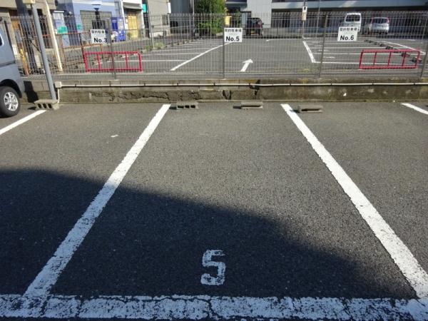 イズミ８２　駐車場　駐車場！