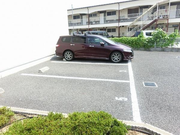 ロイヤルパレス　駐車場　駐車しやすい！