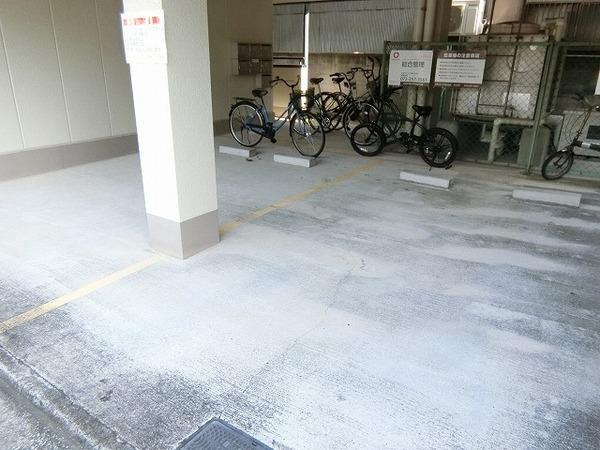 赤畑ハイツ　駐車場　駐車しやすい！