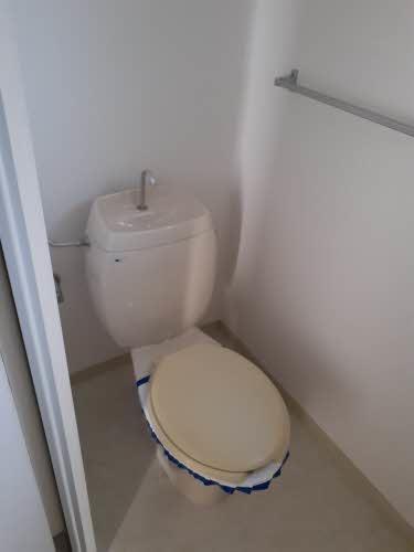 カルモコート　トイレ　ウォシュレット設置可！