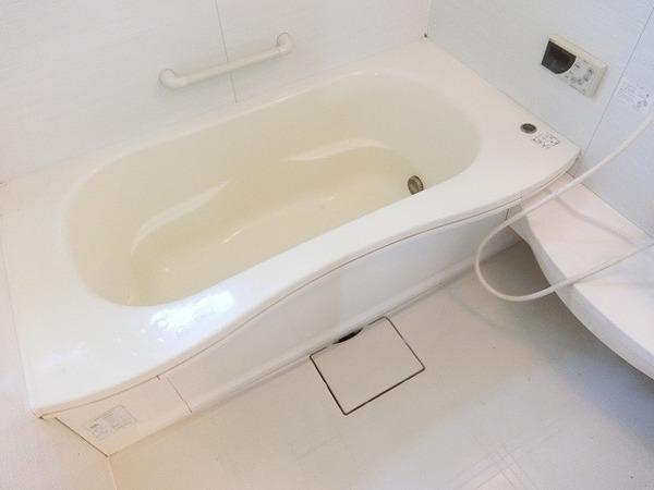 カーササンシビリテドゥーエ　バス　浴室乾燥機、追焚機能付の広々バスルーム！