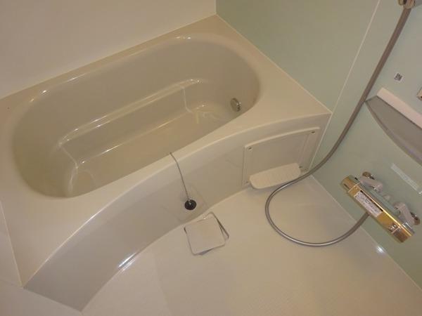 プロムナード石津　バス　キレイな浴室！