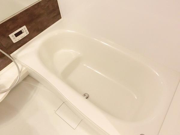 ロイヤルガーデン三国ヶ丘弐番館　バス　浴室乾燥機、追焚機能付の広々バスルーム！