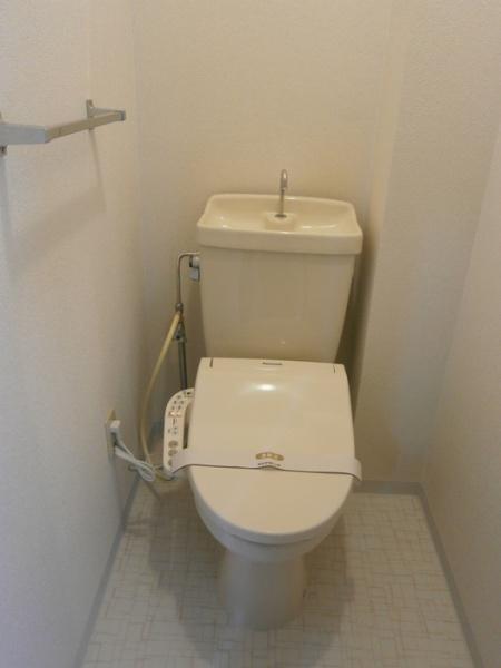 オースター５番館　トイレ　ウォシュレット設置可！