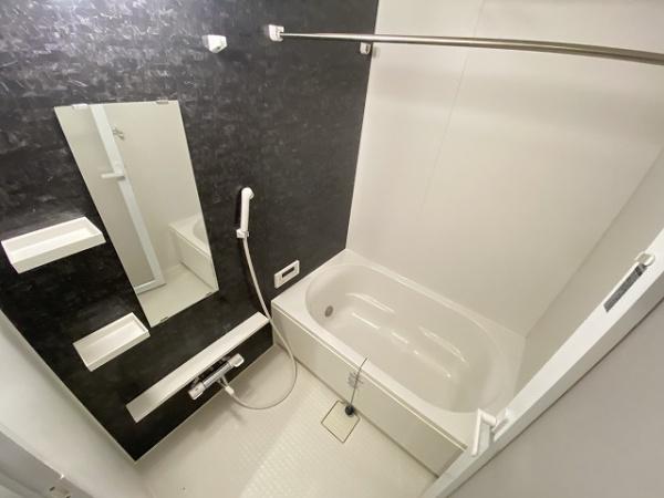 ブリーゼ三国ヶ丘　バス　浴室乾燥機、追い焚き機能付きバス！