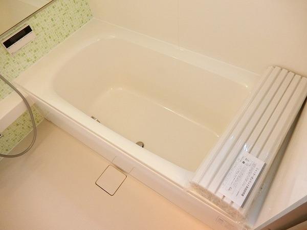 カーサ高善　Ａ棟　バス　浴室乾燥機、追焚機能付の広々バスルーム！