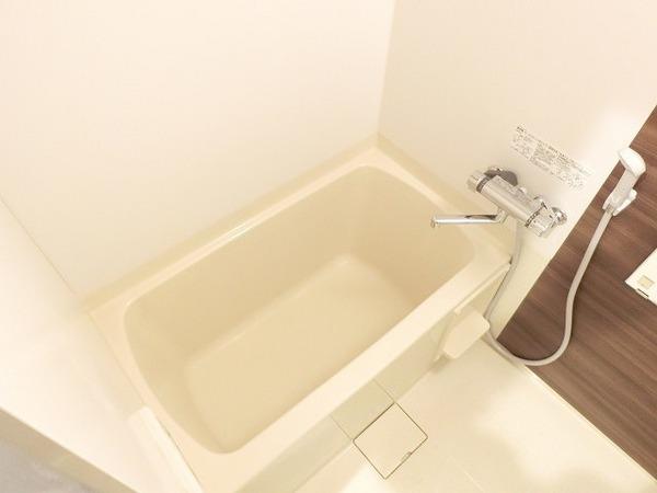 ファンタジスタ　バス　キレイな浴室です！