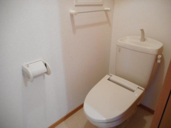 シィエル・ボー・エスト２　トイレ　ウォシュレット設置可！